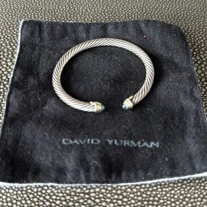 David Yurman bracelet. Sterling Silver with 18K Yellow Gold and Blue Topaz, 5mm
